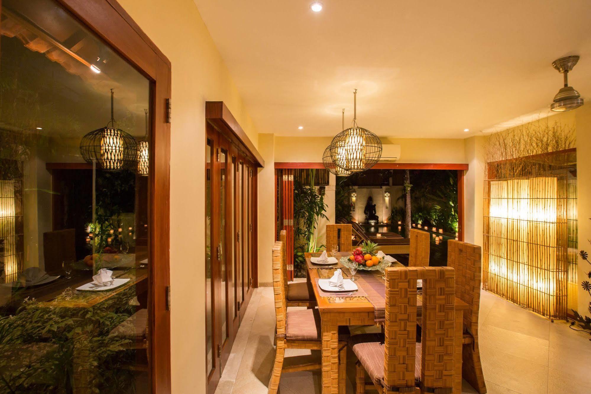 Villa Seriska Seminyak Exterior foto
